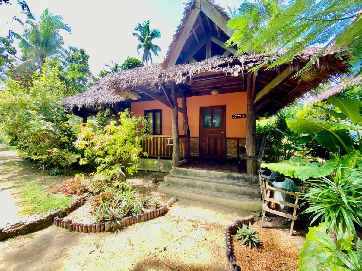Emerald House Village General Luna (Surigao del Norte) Exterior foto